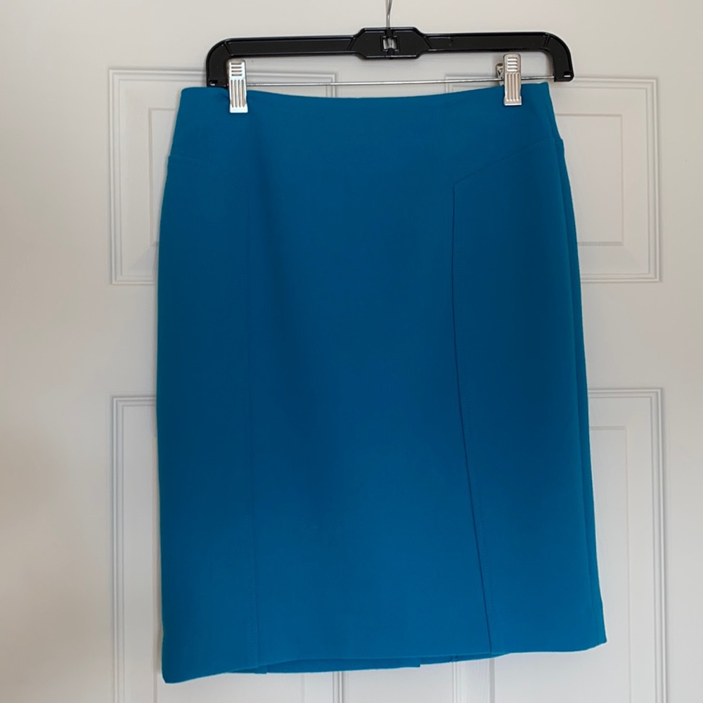 Halogen Women’s turquoise skirt